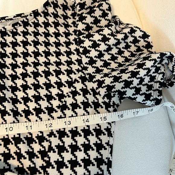 Bodycon houndstooth dress - Picture 15 of 16
